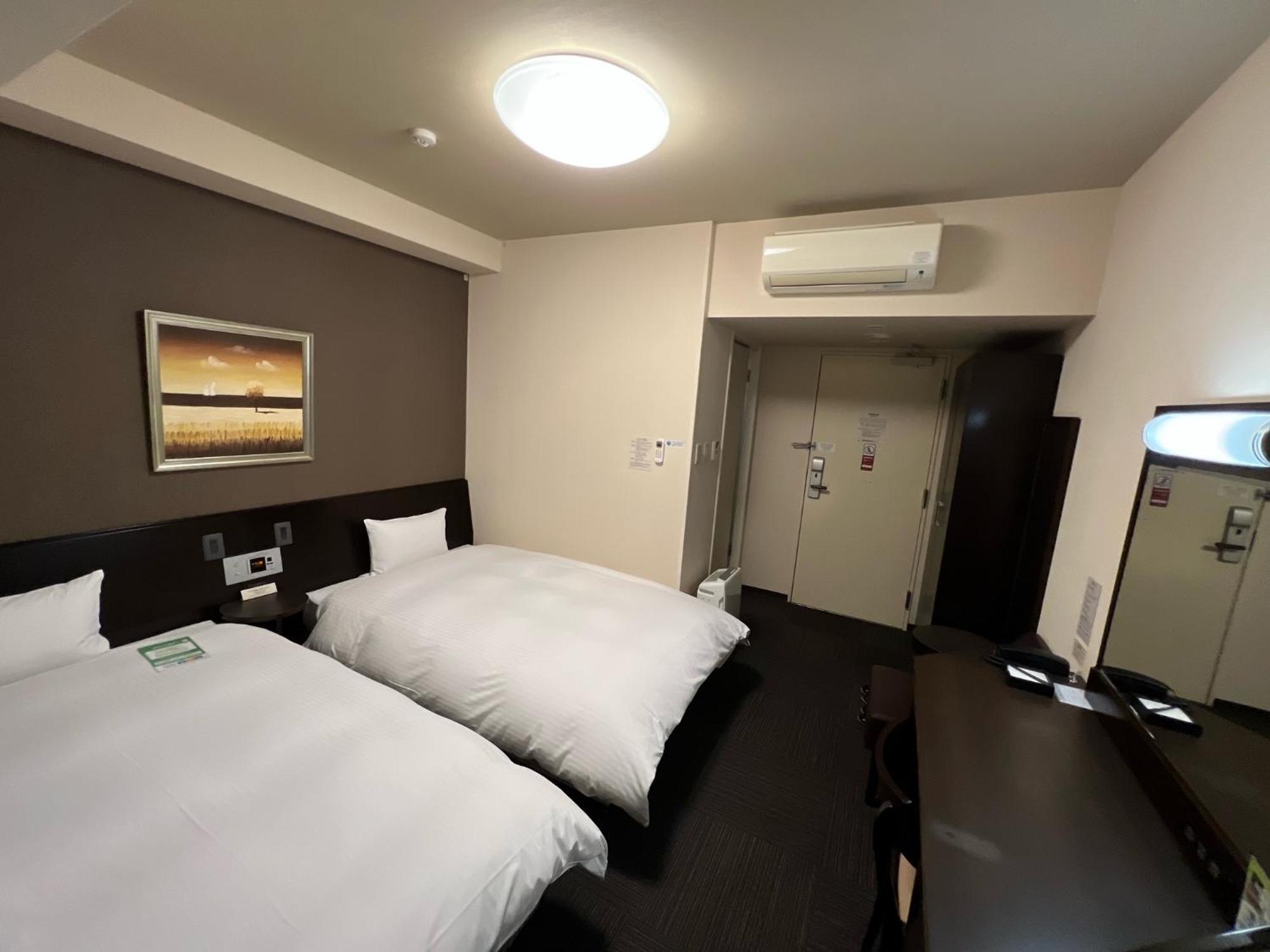 Hotel Route-Inn Uozu מראה חיצוני תמונה